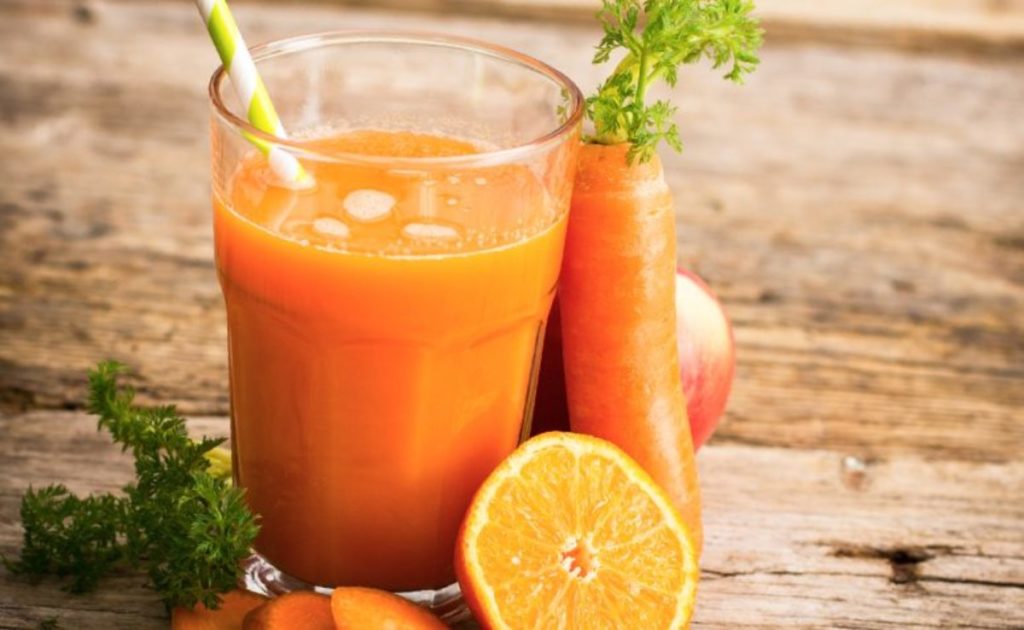 Bebidas de laranja com cenoura são ricas em nutrientes 
